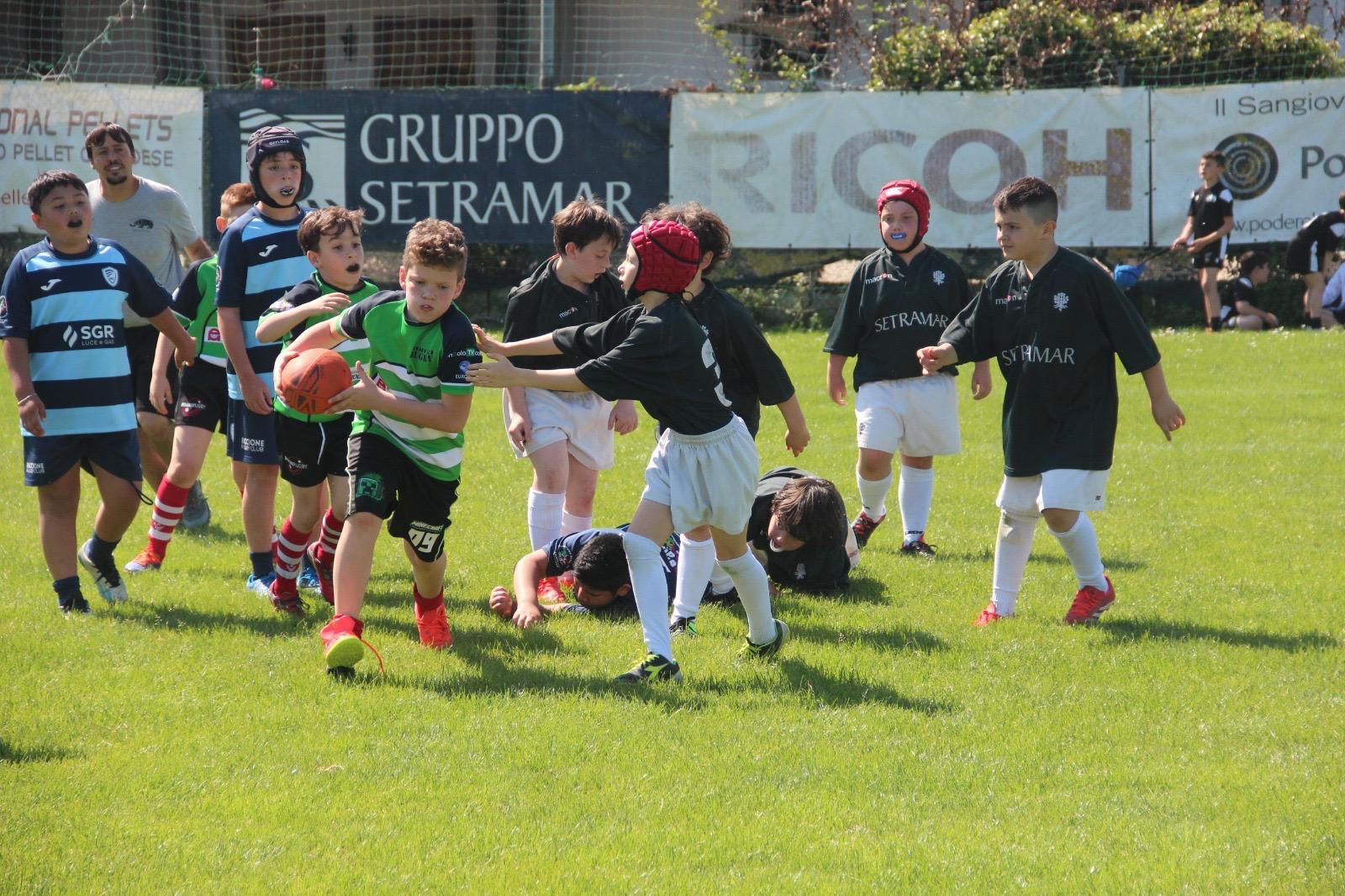 Una fase di gioco del Festival di Minirugby di domenica 11 maggio 2025 a Cesena
